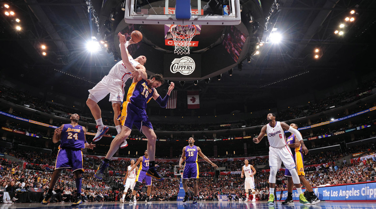 blake_griffin_pau_gasol_.jpg